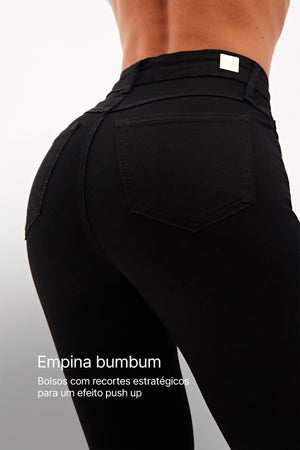 Calça Jeans Modeladora Skinny Preto Intenso Cós Médio
