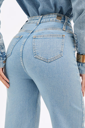 Calça Jeans Wide Leg Basic Cintura Super Alta Barra Tradicional Clara