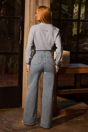 Calça Jeans Wide Leg Basic Cintura Super Alta Barra Tradicional Clara
