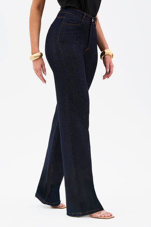 Calça Jeans Wide Leg Ultra Modeladora Cós Alto Barra Tradicional